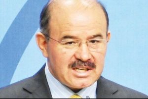 H&uuml;seyin &Ccedil;elik: O polis kuryesinin peşindeyim