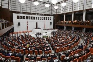 Yeni anayasayla yeni strateji: Se&ccedil;enekli başkanlık