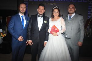 Ayşenur &Ccedil;arpaner ile Mehmet G&uuml;ner'in en mutlu g&uuml;n&uuml;...