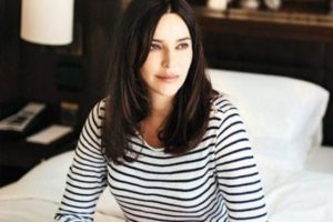 Hande Ataizi'nden izdiham yorumu: Rezillik...
