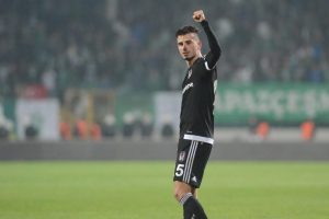 Şenol G&uuml;neş, Oğuzhan'ı parlatıyor