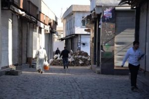 Silvan'da &ccedil;atışmalarda 1 taksi şof&ouml;r&uuml; &ouml;ld&uuml;