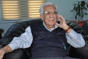 86 yaşındaki profes&ouml;re 'yoklama ka&ccedil;ağı' işlemi