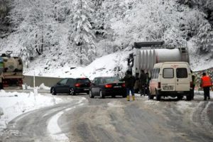 Ilgaz Dağı'nda kar ulaşımı aksattı
