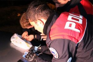 Zonguldak'ta ş&uuml;pheli polisten ka&ccedil;amadı
