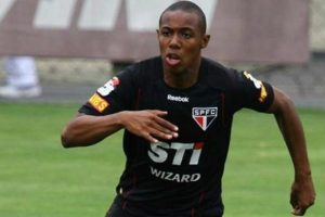 Galatasaray &ccedil;&ouml;z&uuml;m&uuml; Wellington'da buldu!