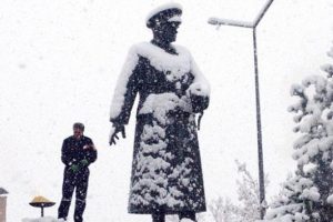 10 Kasım'da 10 santim kar yağdı