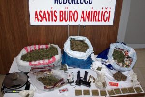 Bursa'da 'zehir midib&uuml;s&uuml;' polisten ka&ccedil;amadı!