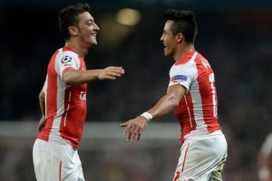 Gole giden yol Mesut'tan ge&ccedil;iyor
