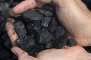 İstanbul'da 83 bin aileye 91 bin ton k&ouml;m&uuml;r