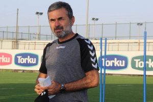 Torku Konyaspor'un Kocaman'la &ccedil;ıkışı s&uuml;r&uuml;yor