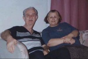 Eşini &ouml;l&uuml;me terk etmeyen 76'lık kahraman