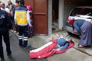 Karab&uuml;k'te soba faciası: 1 &ouml;l&uuml;, 2 yaralı