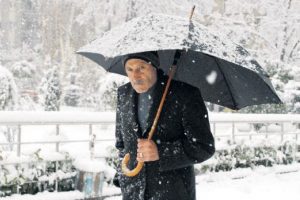 Kar yağışı etkili oldu, ge&ccedil;it ulaşıma kapandı