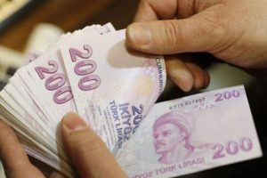 &Ccedil;elik'ten flaş asgari &uuml;cret a&ccedil;ıklaması