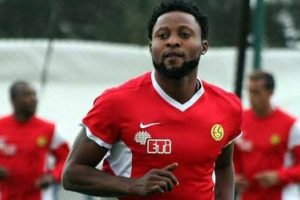 Eskişehirspor'da Lawal, s&uuml;resiz kadro dışı bırakıldı