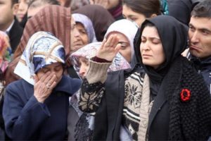 Şehit cenazesinde Başbakan'a sitem: Hani şehit gelmeyecekti