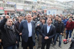 Bursa'da saldırıya uğrayan Renault iş&ccedil;ilerine Fransız meslektaştan destek