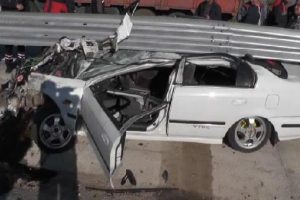 Konya'da feci kaza! Bu ara&ccedil;tan yaralı kurtuldular
