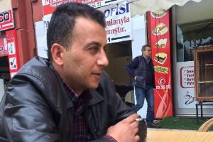 Bir g&uuml;nl&uuml;ğ&uuml;ne &ccedil;alıştığı takside gasp&ccedil;ı dehşeti yaşadı