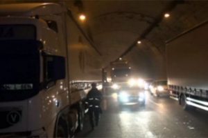 Kocaeli'de trafik kazası: 2 yaralı