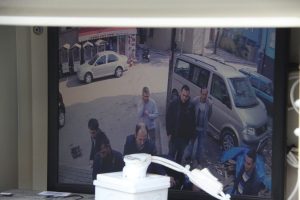 Bursa İneg&ouml;l'de zamansız &ccedil;&ouml;pe kameralı takip