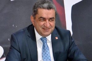 Binali Yıldırım'a CHP'den futbollu g&ouml;nderme