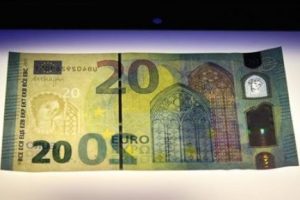Bundesbank, yeni 20 euro'luk banknotu tanıttı