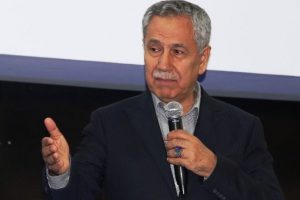 Arın&ccedil;'tan 'kelep&ccedil;eli g&ouml;zaltı' a&ccedil;ıklaması