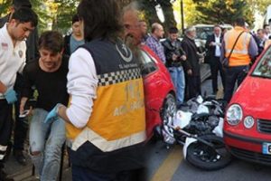 Sigarasını i&ccedil;meden sedyeye yatmadı