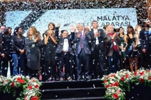 Kristal Kayısı &Ouml;d&uuml;lleri sahiplerini buldu!
