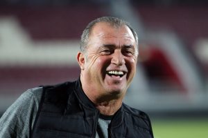 Terim: "A&ccedil;ılış ma&ccedil;ını biz oynayalım isterim"