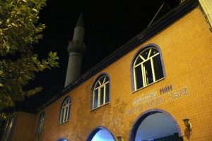 Bursa'da pes dedirten hırsızlık! Camideki ses sitemini &ccedil;aldı...