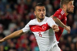 Oğuzhan'ı izlemek i&ccedil;in Katar'a geldiler!