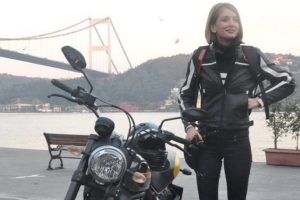 Yasemin Allen sırrı ağzından ka&ccedil;ırdı...