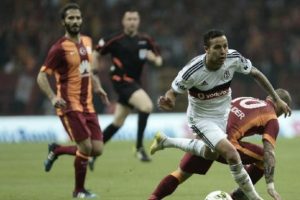 Kerim Frei pes etmiyor