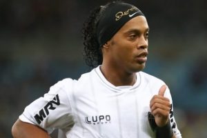Yıldızlar Old Trafford'da &ccedil;ocuklar i&ccedil;in sahaya &ccedil;ıkacak