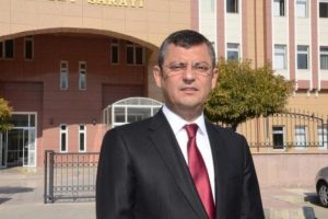 CHP'li &Ouml;zel'den, Manisa Valisi'ne istifa &ccedil;ağrısı