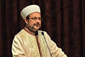 Diyanet İşleri Başkanı G&ouml;rmez'den 'Paris' a&ccedil;ıklaması