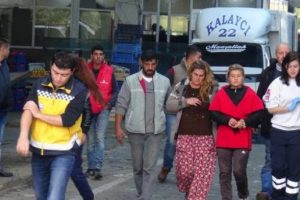 Pazar yerinde silahlı kavga: 3 yaralı