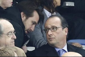 Cumhurbaşkanı Hollande'ın saldırıları &ouml;ğrendiği an