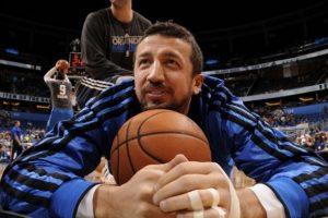 T&uuml;rk basketbolundan Hidayet T&uuml;rkoğlu ge&ccedil;ti
