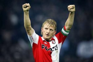 Hollanda futbolundaki d&uuml;ş&uuml;ş s&uuml;r&uuml;yor