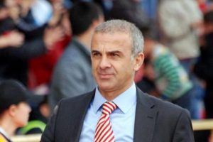 Denizlispor'da teknik direkt&ouml;r arayışı s&uuml;r&uuml;yor