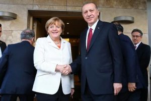 Erdoğan, Almanya Başbakanı Merkel'le g&ouml;r&uuml;şt&uuml;