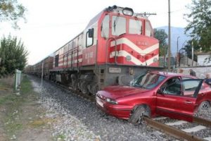 Dikkatsiz s&uuml;r&uuml;c&uuml; şans eseri kurtuldu
