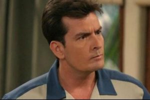 O akt&ouml;r Charlie Sheen mi