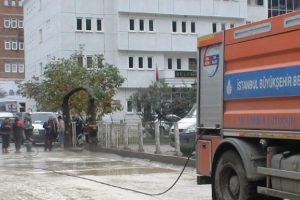 Felaketin yaraları sarılıyor