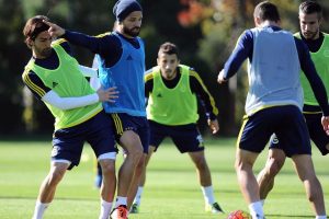 Fenerbah&ccedil;e'de hazırlıklar s&uuml;r&uuml;yor
