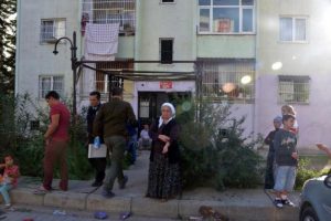 Kolonya i&ccedil;en alkol bağımlısı evinde &ouml;l&uuml; bulundu